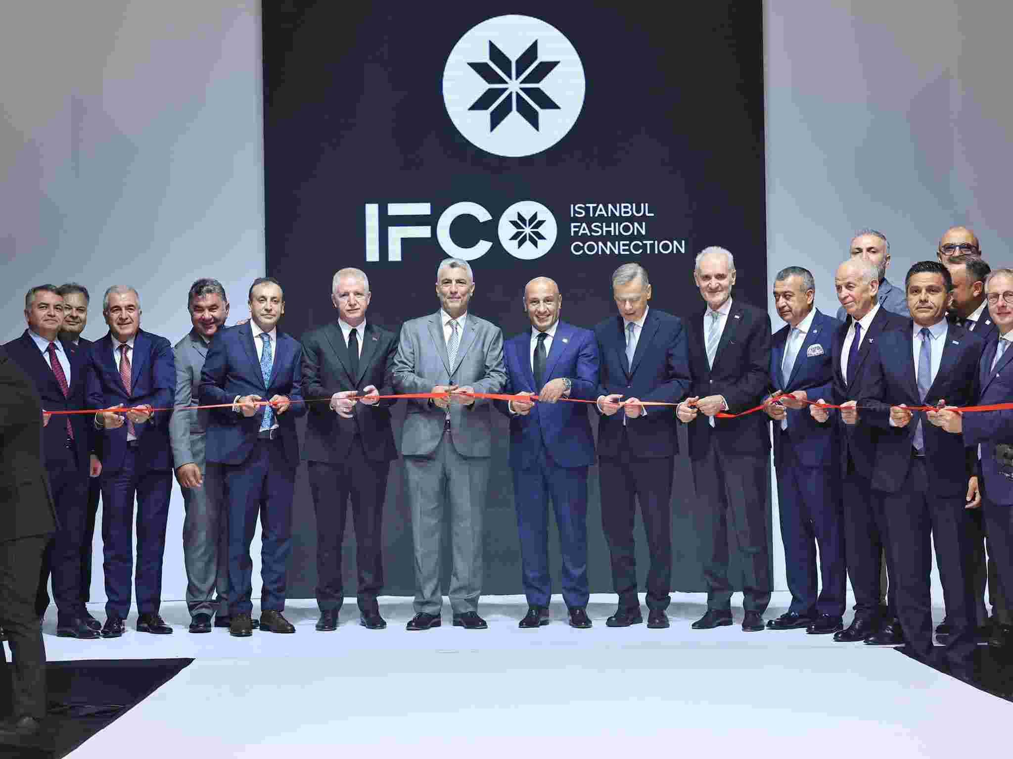 Hazır Giyim ve Tekstil Bizim Gözbebeğimiz, İhracatçılarımız Morallerini Yüksek Tutsun